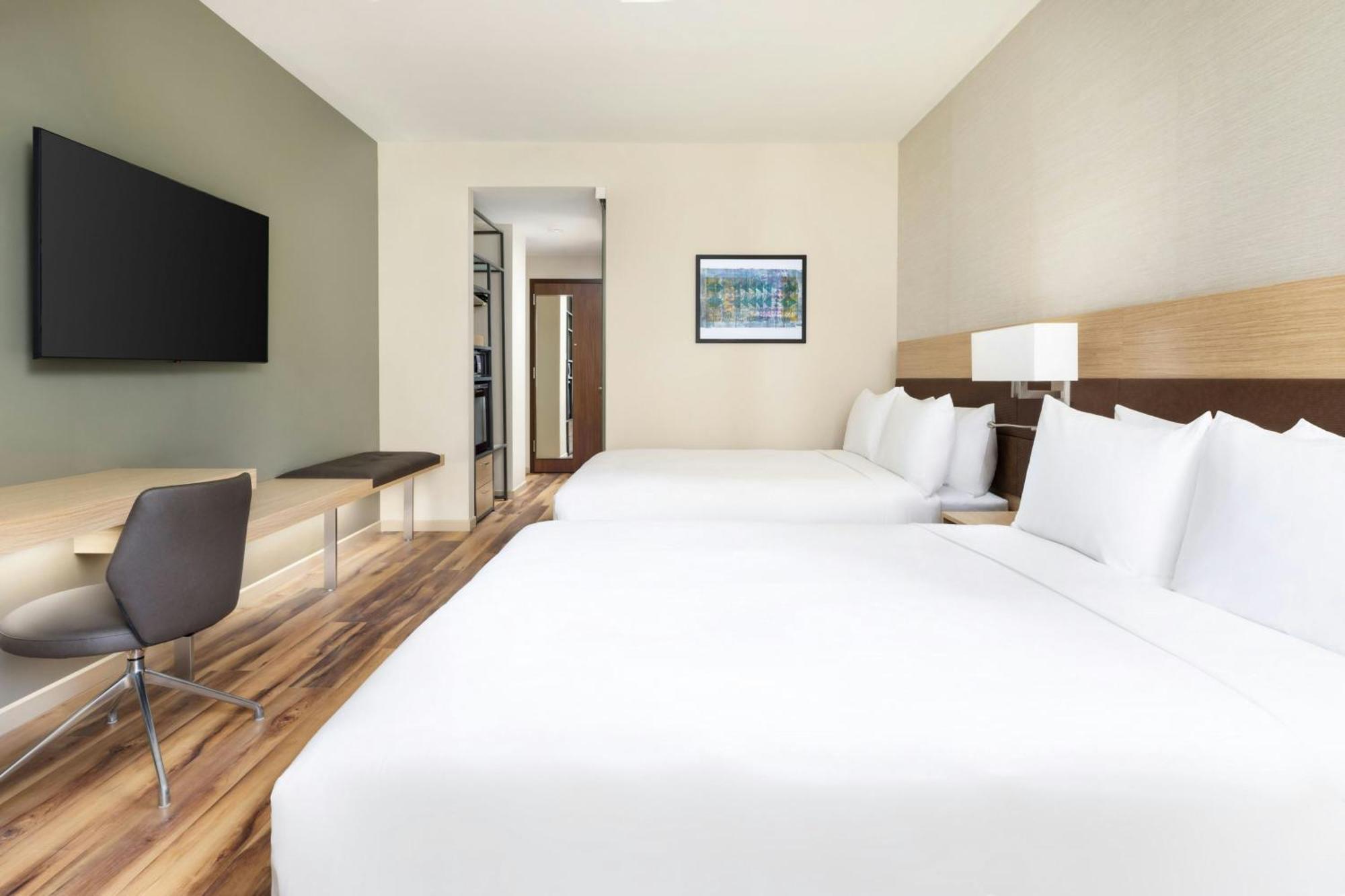 Ac Hotel By Marriott Honolulu Exterior photo